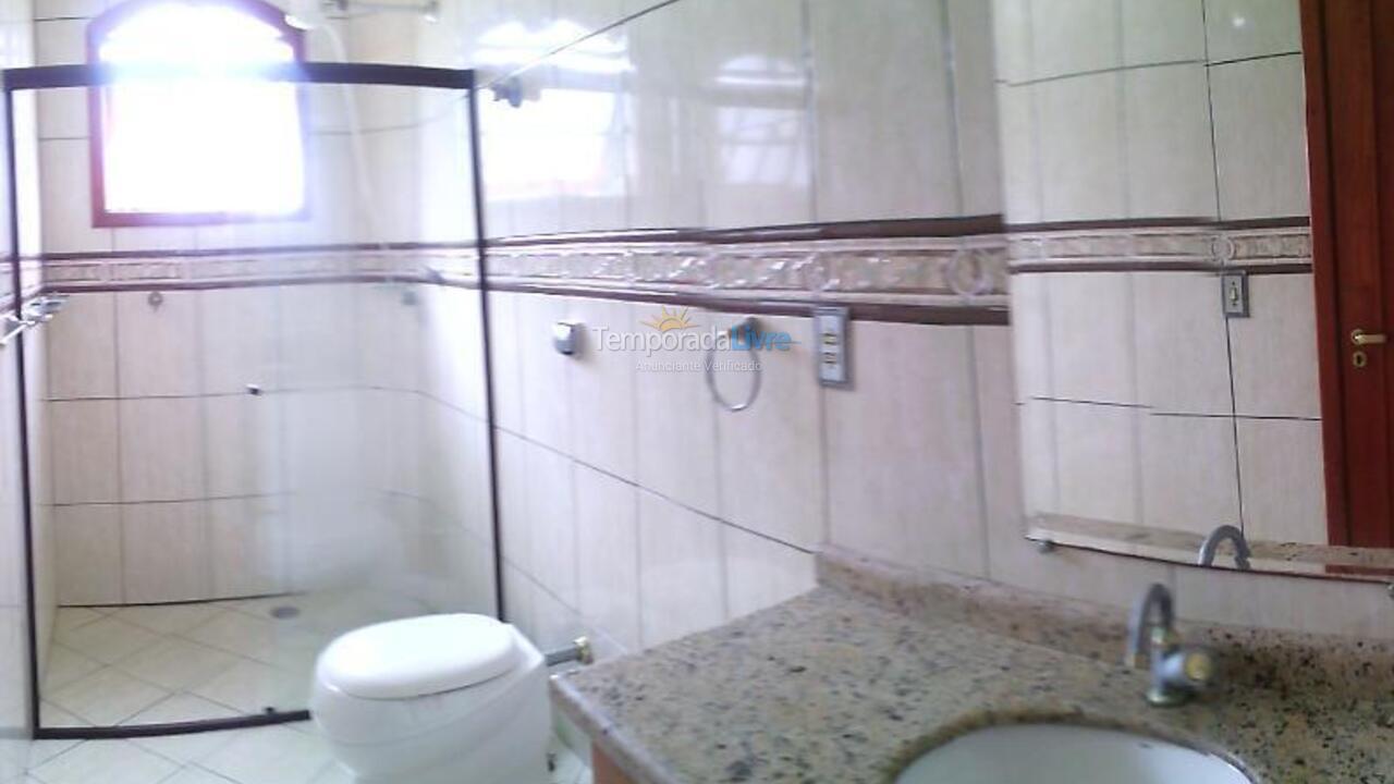 Casa para alquiler de vacaciones em Bertioga (Praia do Indaiá)