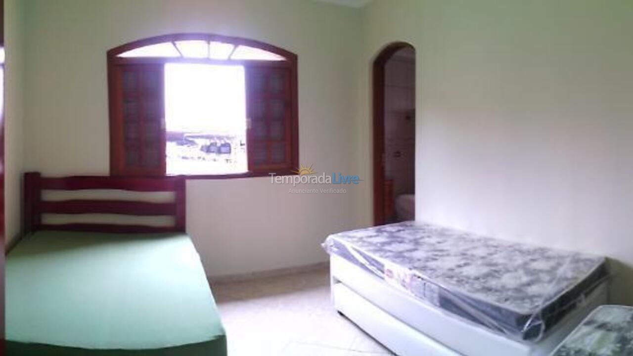 Casa para alquiler de vacaciones em Bertioga (Praia do Indaiá)