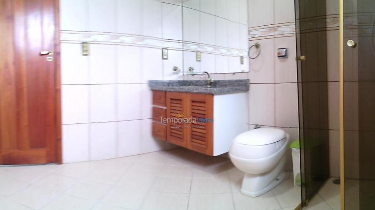 Casa para alquiler de vacaciones em Bertioga (Praia do Indaiá)