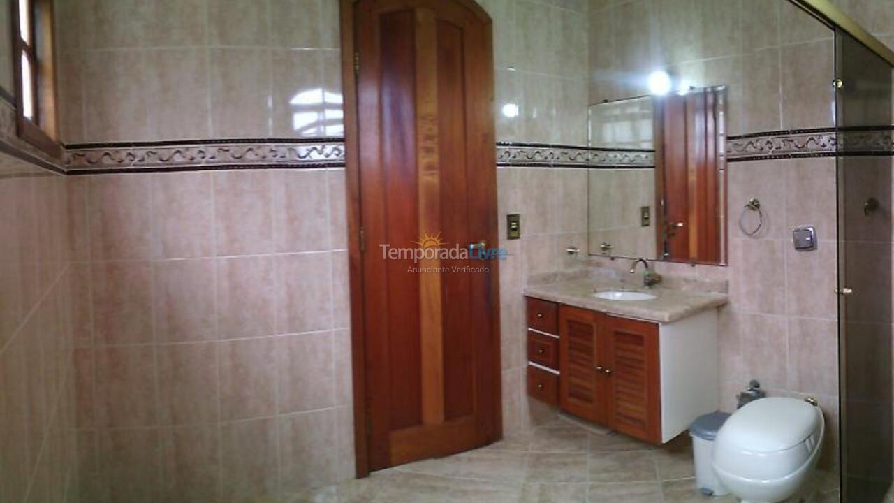 Casa para alquiler de vacaciones em Bertioga (Praia do Indaiá)