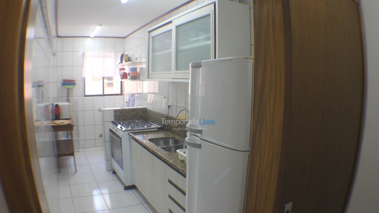 Apartamento para aluguel de temporada em Itapema (Meia Praia)