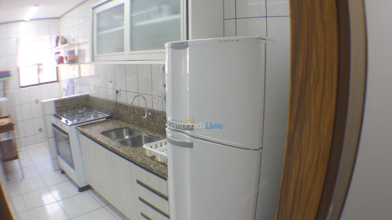 Apartamento para aluguel de temporada em Itapema (Meia Praia)