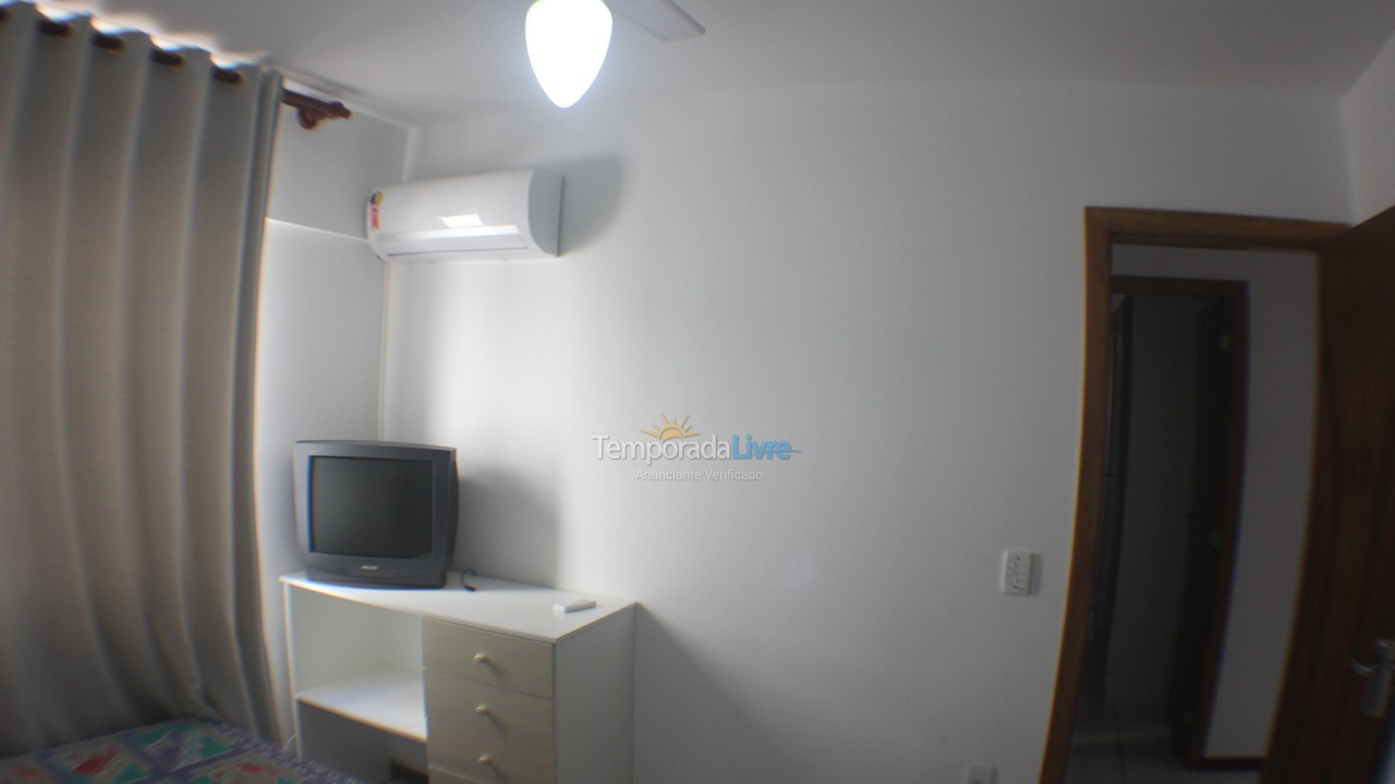 Apartamento para aluguel de temporada em Itapema (Meia Praia)