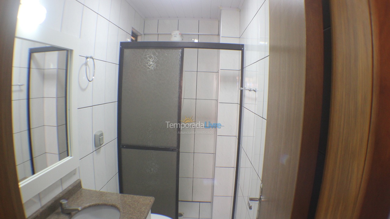 Apartamento para aluguel de temporada em Itapema (Meia Praia)