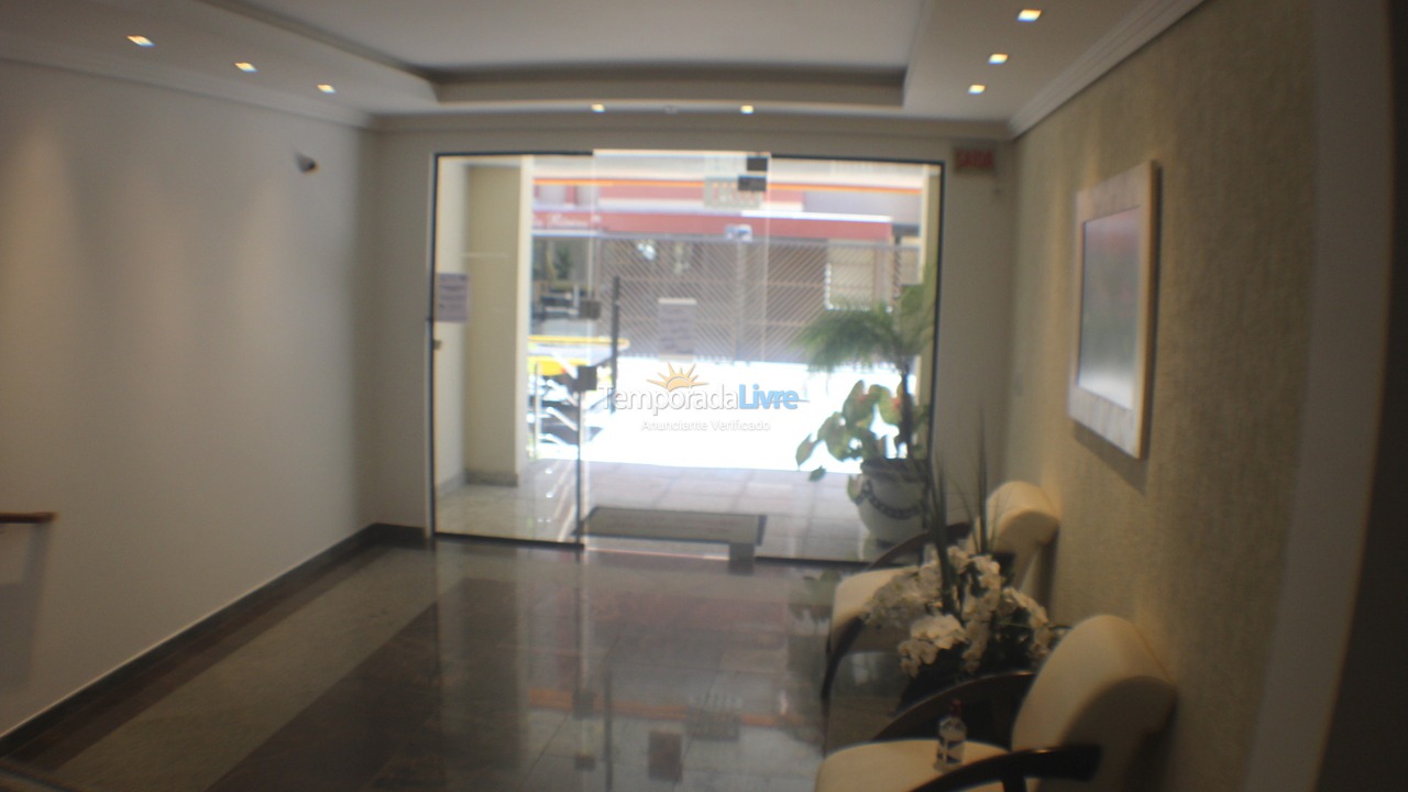 Apartamento para aluguel de temporada em Itapema (Meia Praia)