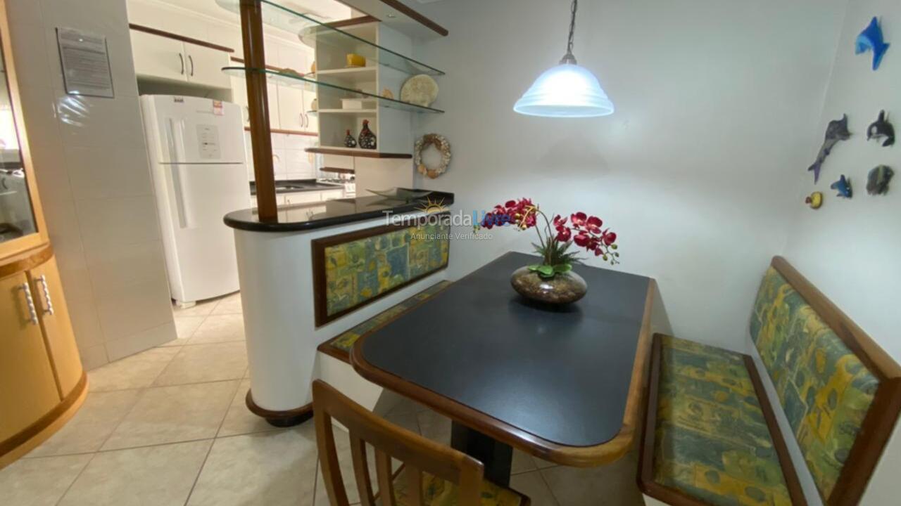 Apartamento para aluguel de temporada em Itapema (Meia Praia)