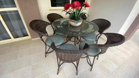 QUADRA MAR - 3 QUARTOS