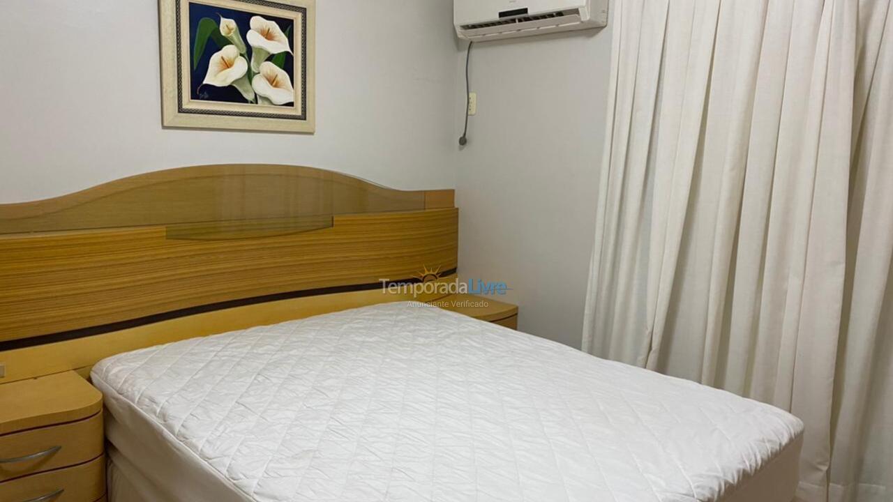 Apartamento para aluguel de temporada em Itapema (Meia Praia)