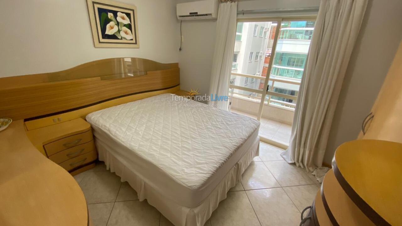 Apartamento para aluguel de temporada em Itapema (Meia Praia)