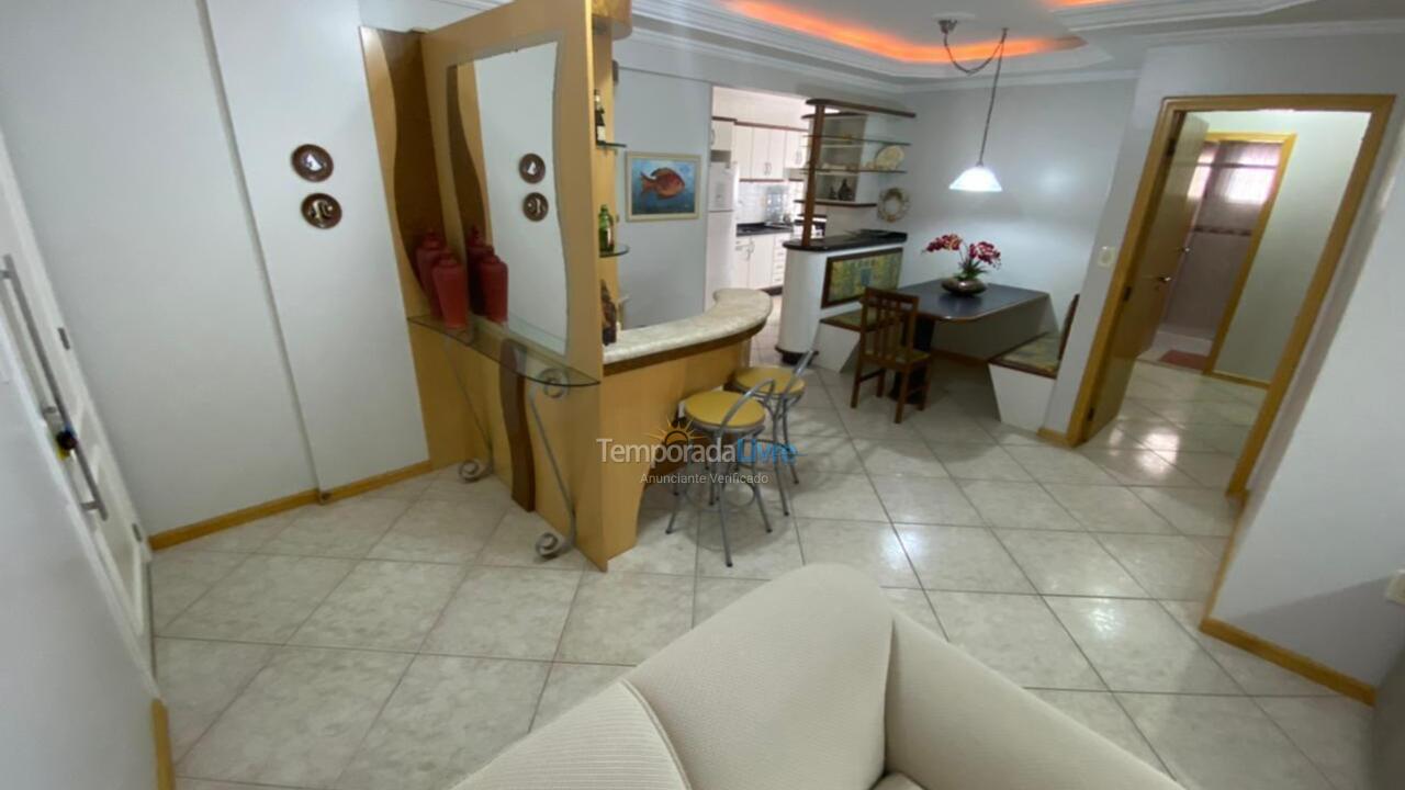 Apartamento para aluguel de temporada em Itapema (Meia Praia)