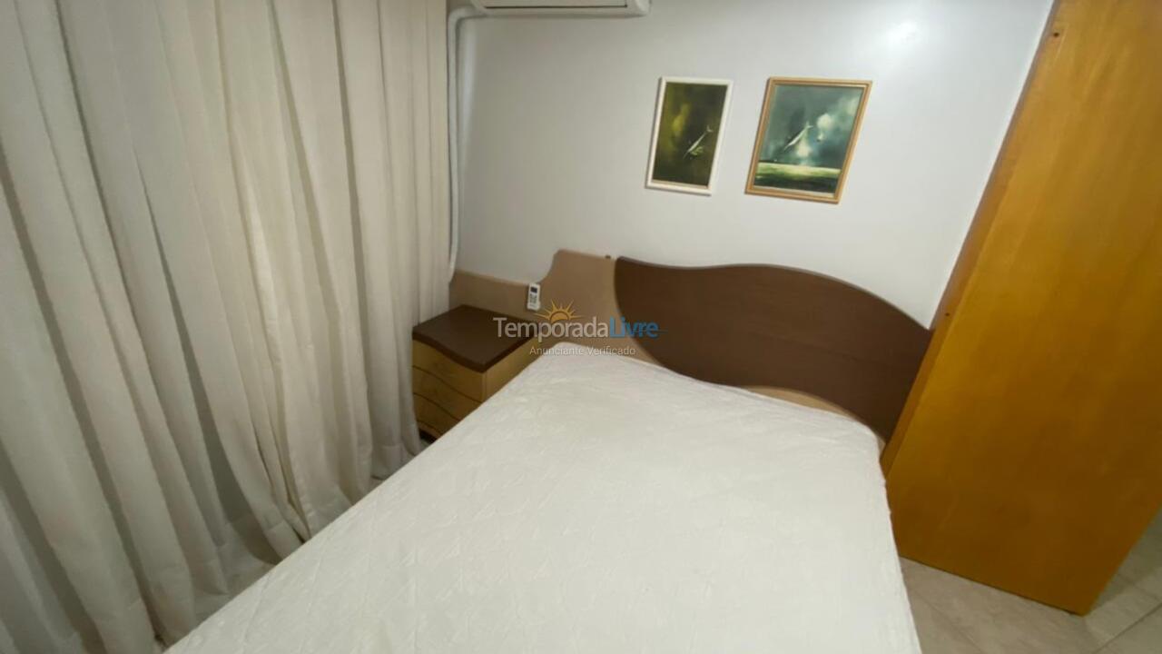 Apartamento para aluguel de temporada em Itapema (Meia Praia)