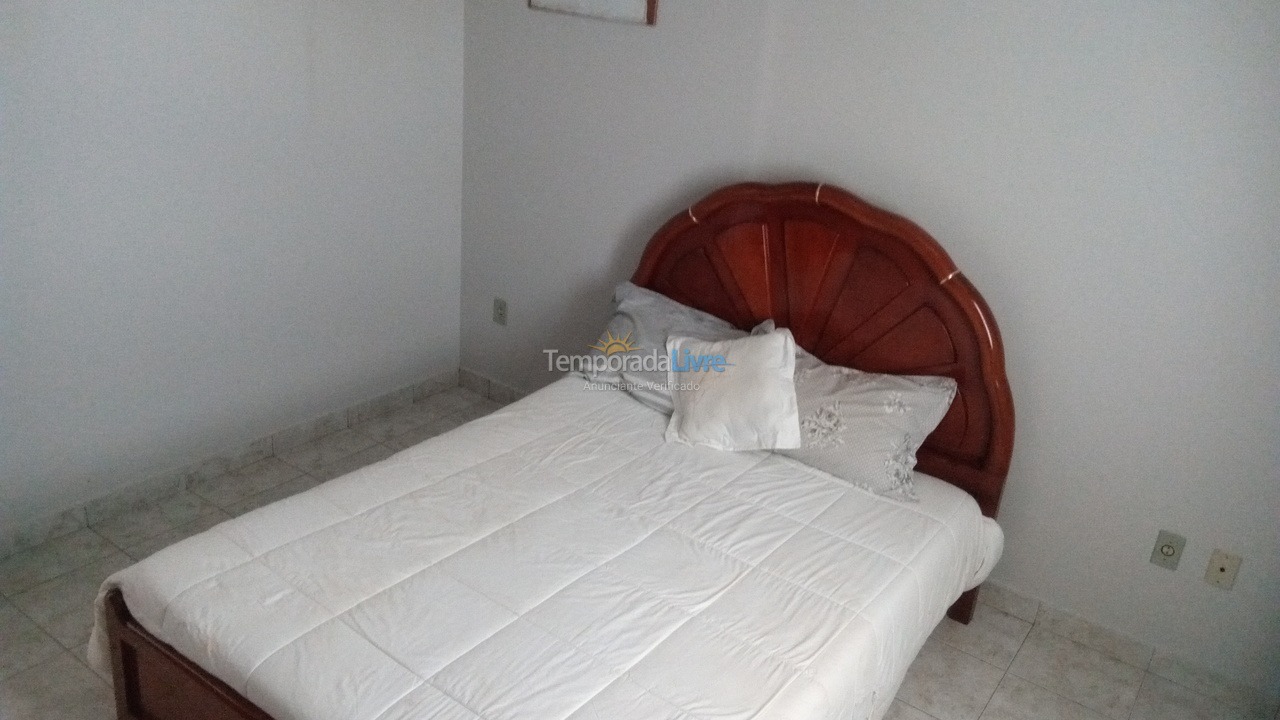 Casa para alquiler de vacaciones em Rio das Ostras (Colinas)