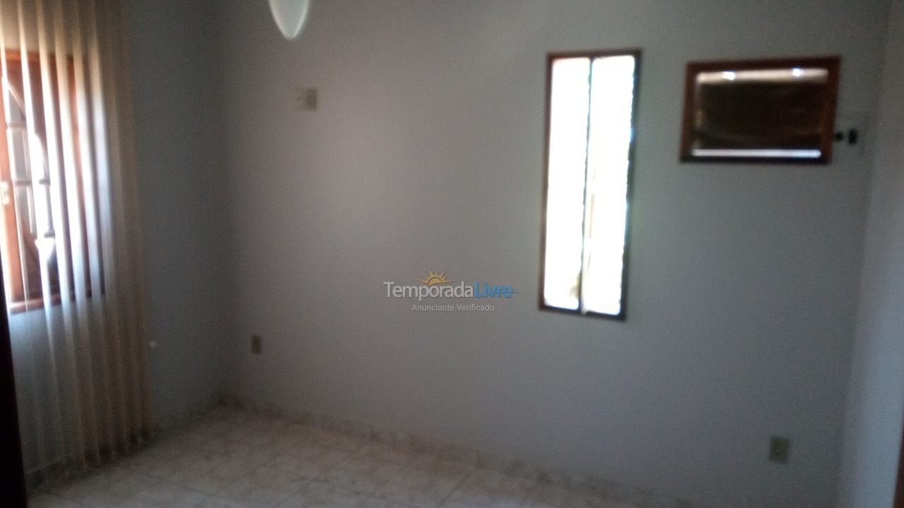 Casa para alquiler de vacaciones em Rio das Ostras (Colinas)