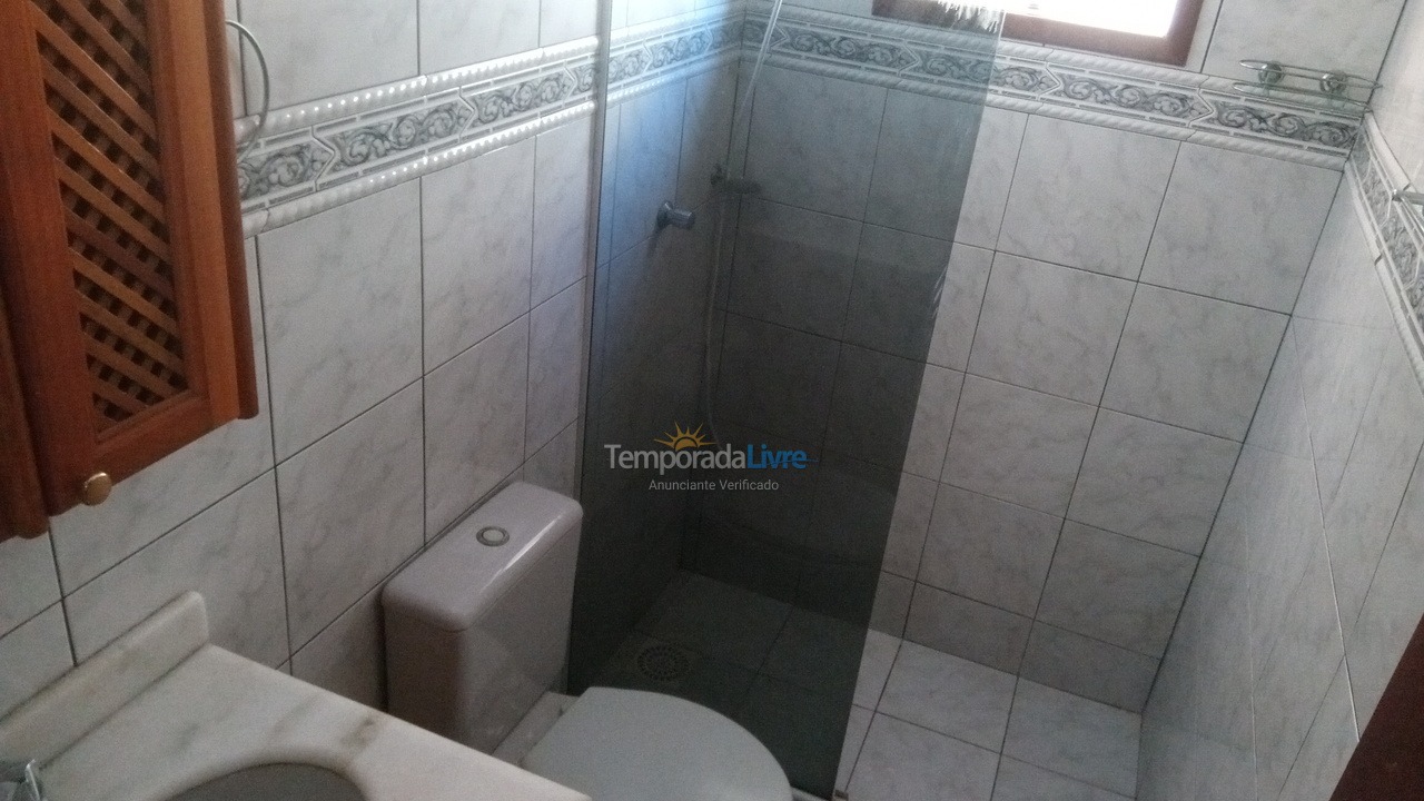 Casa para alquiler de vacaciones em Rio das Ostras (Colinas)