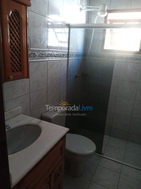 Casa para alquiler de vacaciones em Rio das Ostras (Colinas)