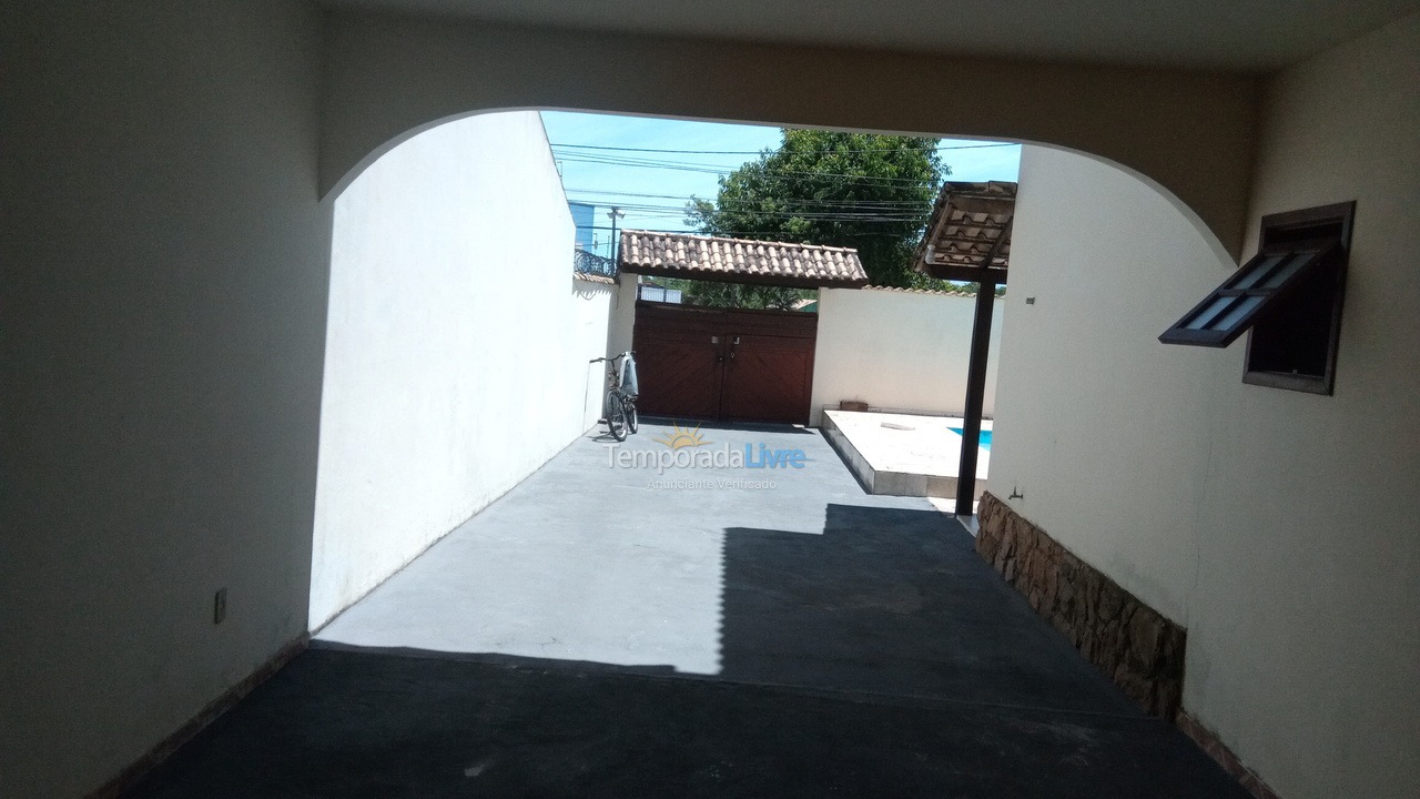 Casa para alquiler de vacaciones em Rio das Ostras (Colinas)