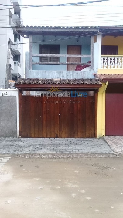 Casa para aluguel de temporada em Ubatuba (Itaguá)