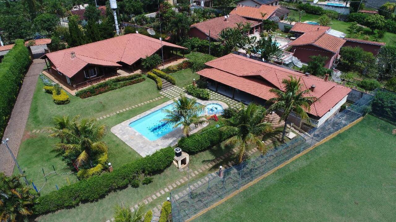 Chácara / sítio para aluguel de temporada em Mairinque (Condomínio Porta do Sol)