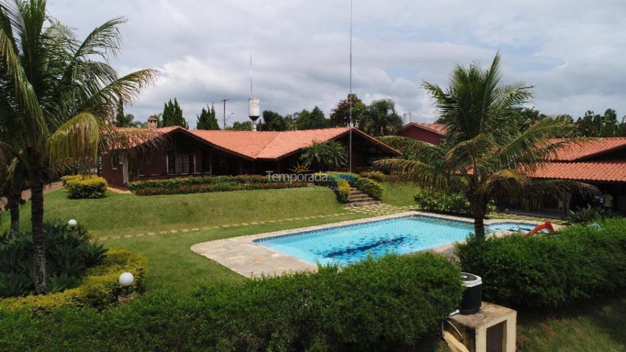 Chácara / sítio para aluguel de temporada em Mairinque (Condomínio Porta do Sol)