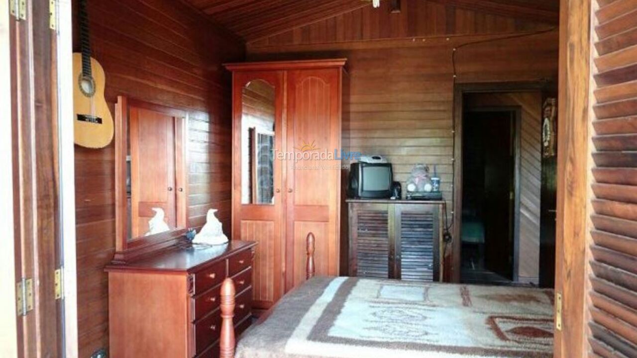 Chácara / sítio para aluguel de temporada em Mairinque (Condomínio Porta do Sol)