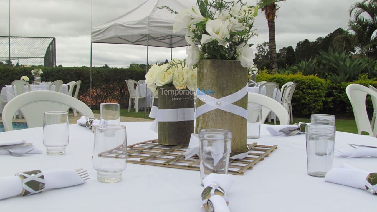 Chácara / sítio para aluguel de temporada em Mairinque (Condomínio Porta do Sol)