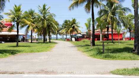 03 Bedrooms in Front of Itararé Beach / SV - 54