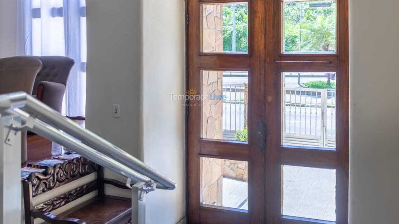 Apartment for vacation rental in São Vicente (Itararé)