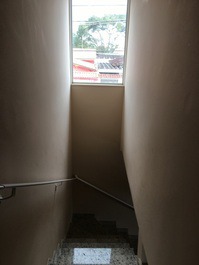 Casa adosada con piscina cerca de la playa.