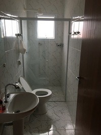 Casa adosada con piscina cerca de la playa.