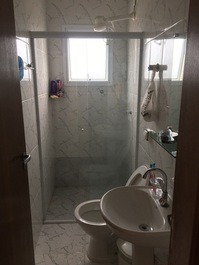 Casa adosada con piscina cerca de la playa.