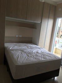 Casa adosada con piscina cerca de la playa.