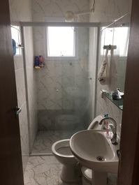 Casa adosada con piscina cerca de la playa.