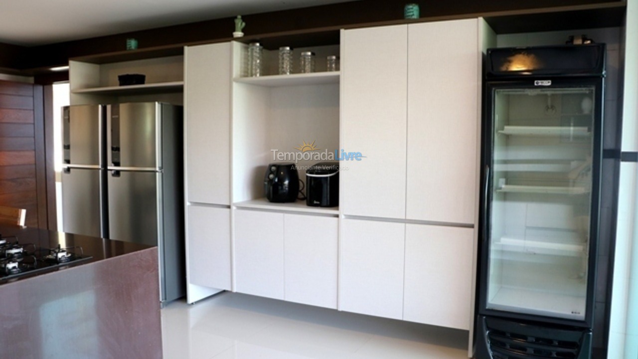 Casa para aluguel de temporada em Camaçari (Praia de Guarajuba)