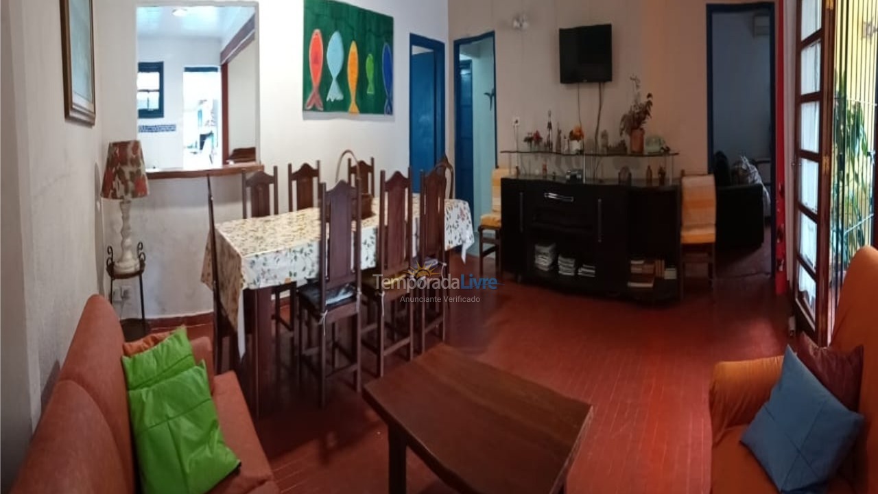 Casa para alquiler de vacaciones em Ubatuba (Praia do Lázaro)