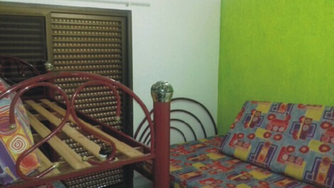 Large family house 20 people with pool Maranduba beach