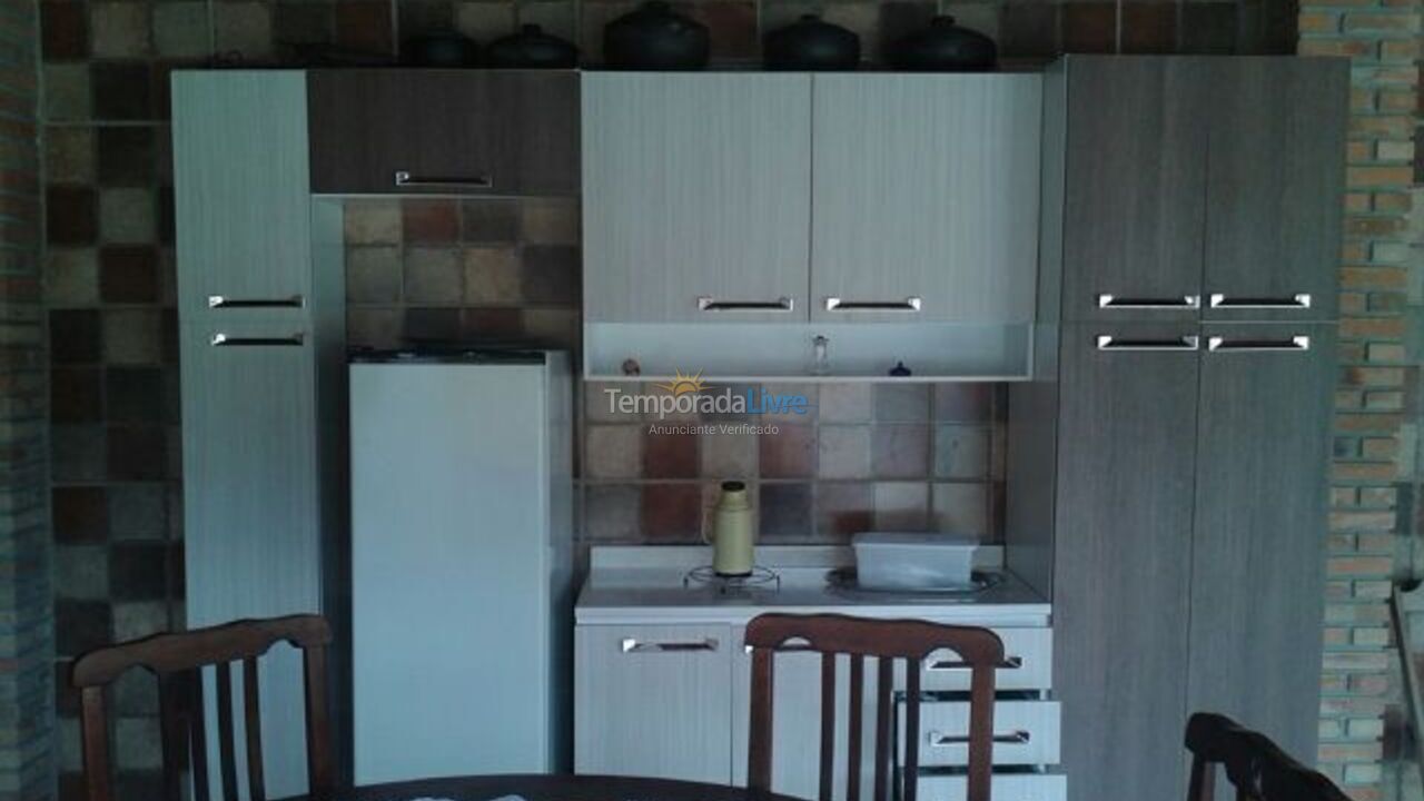 Casa para aluguel de temporada em Ubatuba (Maranduba)