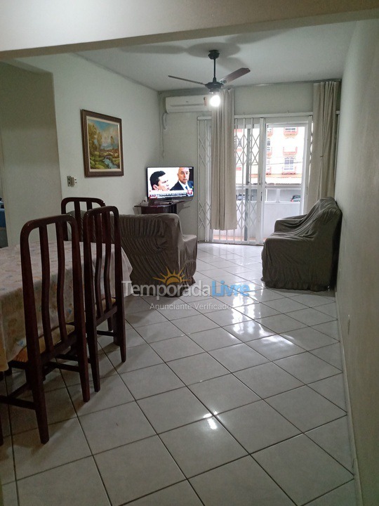 Apartamento para aluguel de temporada em Balneário Camboriú (Praia Central)