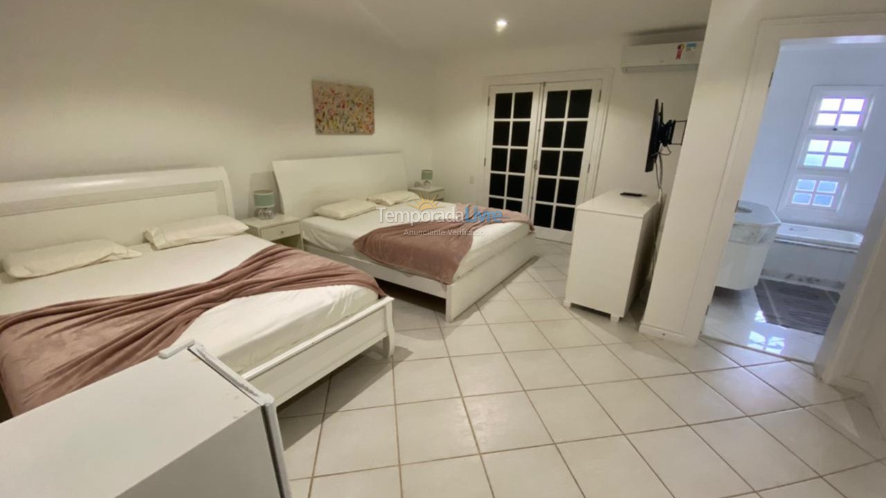Casa para alquiler de vacaciones em Guarujá (Enseada)