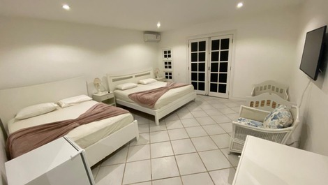 Casa Paradiseinn (mansión en la playa frente a la playa)