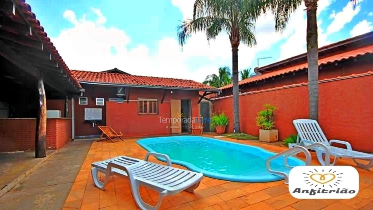 Casa para alquiler de vacaciones em Olímpia (Thermas Dos Laranjais)