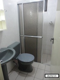 Otimo apart. 02 dorm. Tv parabólica, wi-fi e piscinas. Praia Grande