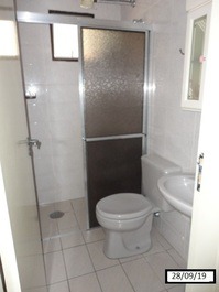 Otimo apart. 02 dorm. Tv parabólica, wi-fi e piscinas. Praia Grande