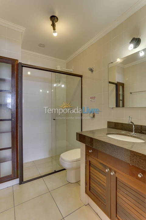 Casa para aluguel de temporada em Florianopolis (Canasvieiras)