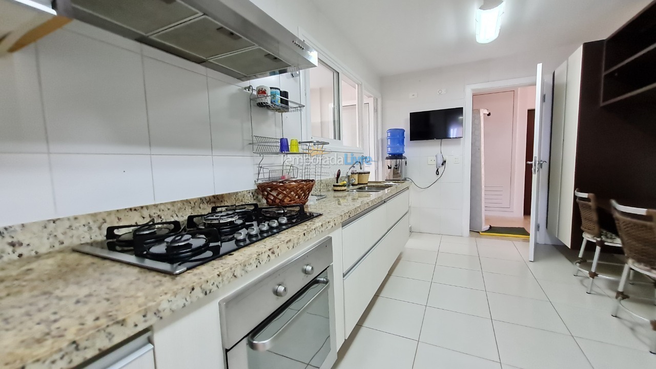 Apartment for vacation rental in Guarujá (Pitangueiras)