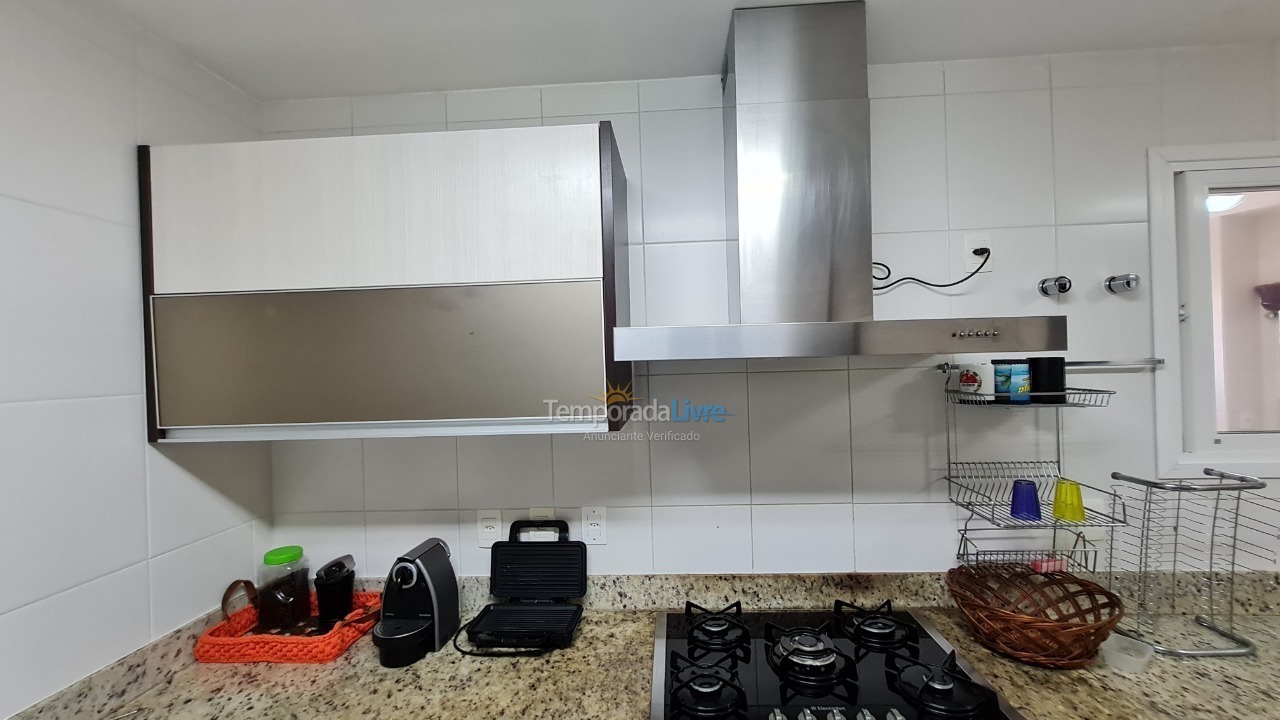 Apartment for vacation rental in Guarujá (Pitangueiras)