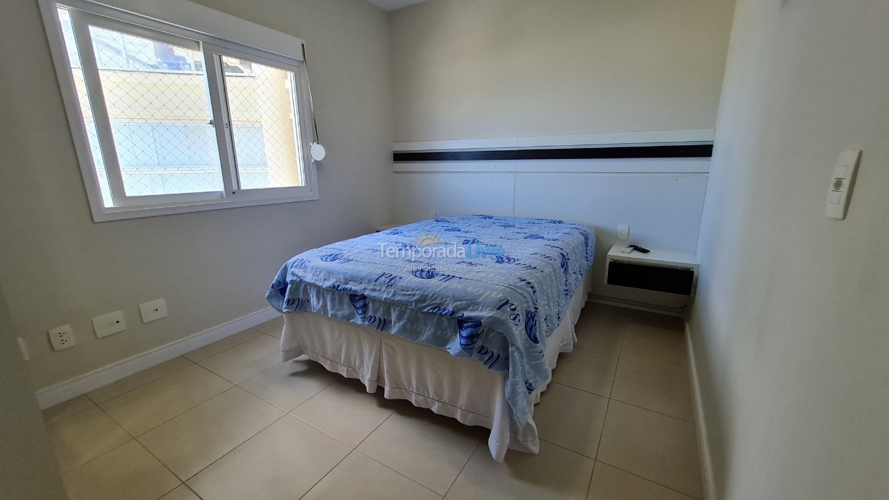 Apartment for vacation rental in Guarujá (Pitangueiras)