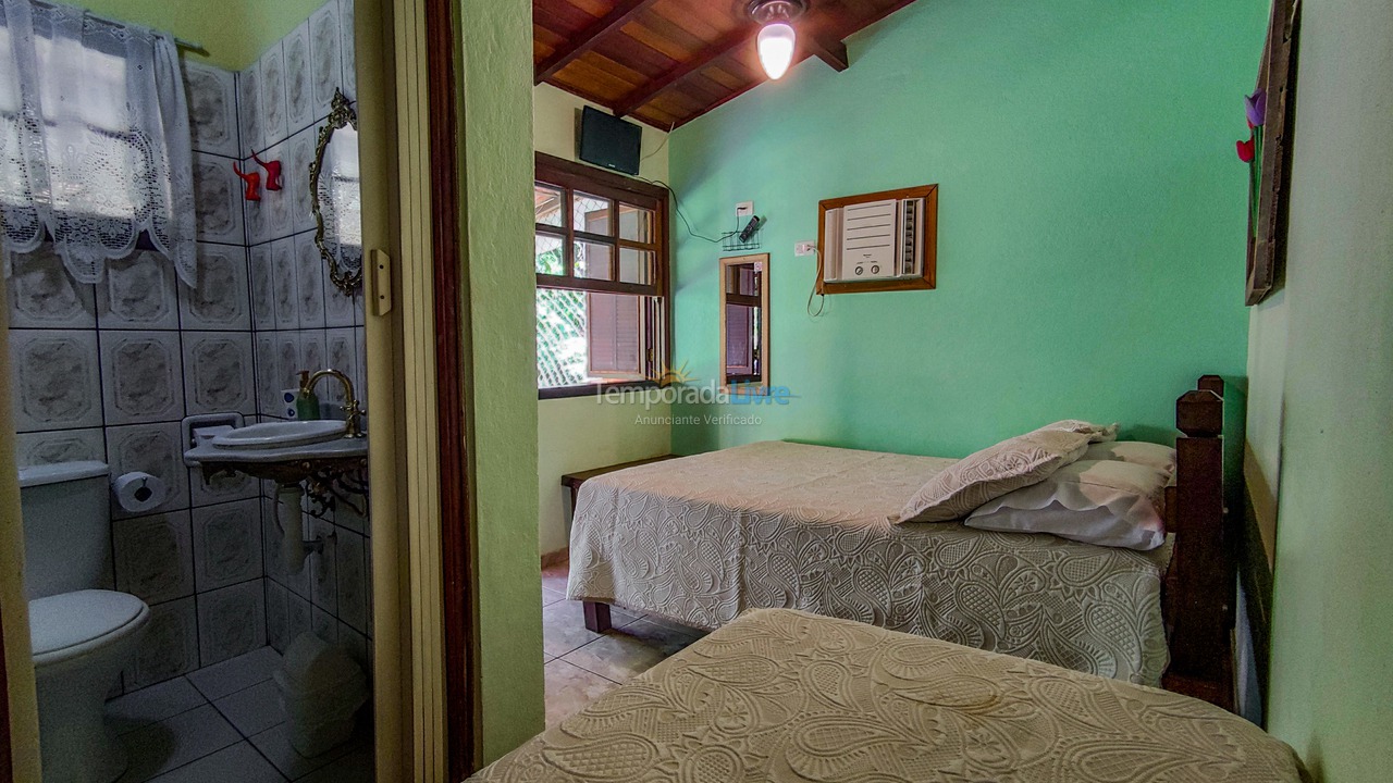 Apartment for vacation rental in Ilhabela (Praia do Curral Grande)