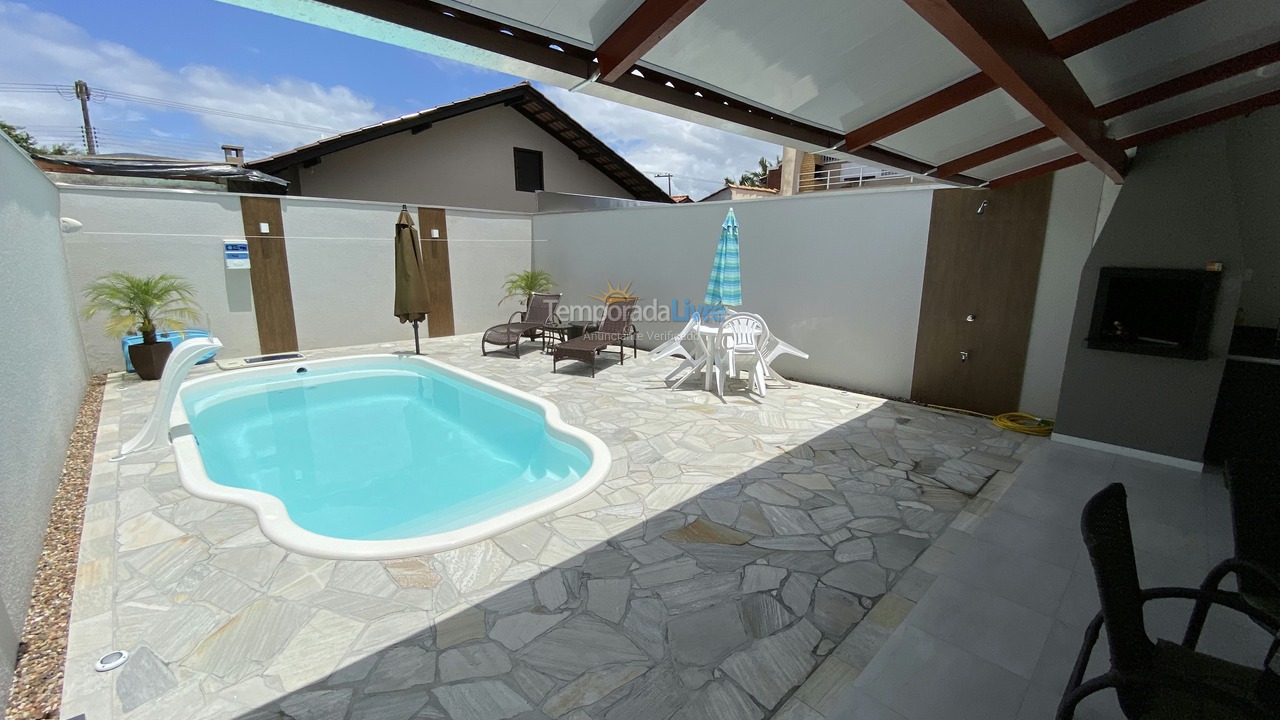 Casa para alquiler de vacaciones em Navegantes (Meia Praia)