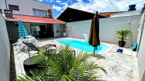 House for rent in Navegantes - Meia Praia