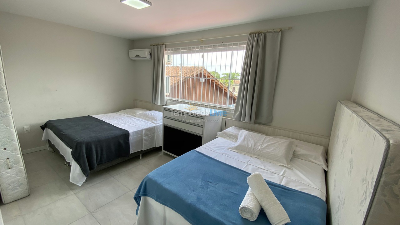 Casa para alquiler de vacaciones em Navegantes (Meia Praia)
